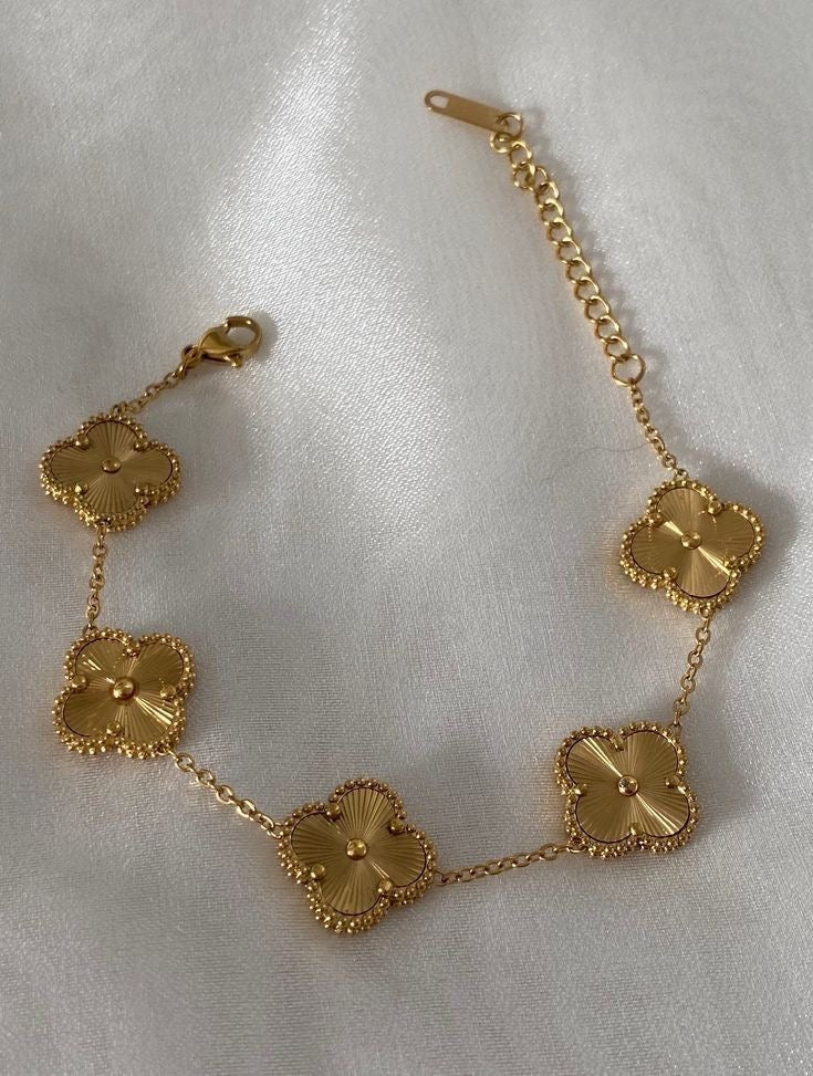 Golden Van Cleef Bracelet
